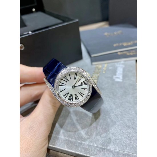 RF厂伯爵新款小号26mm。Limelight Gala系列的女性钻石手表是绝对诱惑的标志,表盘独特的6与9的造型,混合艺术,设计和珠宝,他们赞扬充满活力和大胆女性气质。在伯爵的眼里,每一位演绎人生故事的女主角,都注定拥有出众魅力!别出心裁,不断进阶超越。尺寸26mm 机芯:瑞士朗达机芯 玻璃:蓝宝石镜面 皮带:美洲鳄鱼皮 RF厂伯爵新款小号26mm。Limelight Gala系列的女性钻石手表是绝对诱惑的标志,表盘独特的6与9的造型,混合艺术,设计和珠宝,他们赞扬充满活力和大胆女性气质。在伯爵的眼里,每一位演绎人生故事的女主角,都注定拥有出众魅力!别出心裁,不断进阶超越。尺寸26mm 机芯:瑞士朗达机芯 玻璃:蓝宝石镜面 皮带:美洲鳄鱼皮