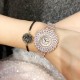 时装奢华版 肖邦-Chopard珠宝腕表:精致奢华;整表采用镶嵌技术;珍珠母贝;包镶流动水滴形透明锆钻,壳直径34mm 实拍 以创造艺术品的方式专注每一只腕表 时装奢华版 肖邦-Chopard珠宝腕表:精致奢华;整表采用镶嵌技术;珍珠母贝;包镶流动水滴形透明锆钻,壳直径34mm 实拍 以创造艺术品的方式专注每一只腕表