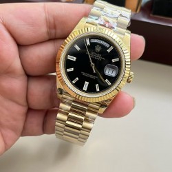 ROLEX 劳力士 冰糖星期日历型系列！独家实拍，玻璃通透，日历对版，针有中轴，牙圈立体。上手就可以玩，手感非常好。40mm直径，严选出品，出货实拍！