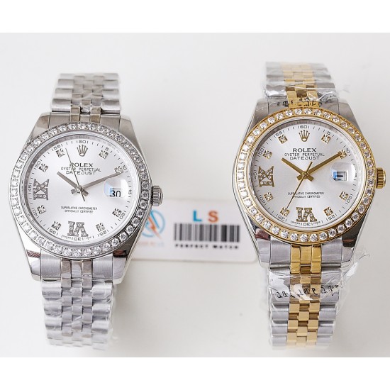 LS精品 〔最高品质 年末巨献〕劳力士(Rolex)日志月相型,一一问世便卓而不凡,品德超群,庄重、实用、不显浮华的风格广受成功人士喜爱,逐渐深刻人心,并备受各界人士推重。品质精良,工艺精湛,糅合尊贵、典雅和独特气质于一身,位列世界手表业之翘楚,904蚝式钢 18k微纳米电镀金,直径41mm 厚度1.0,全自动进口机芯,21600每小时振荡次数,动力储备48小时,表带:五珠带,三度防水性能,9字位日月星辰美轮美奂,返修率几乎为零,请君放心购! LS精品 〔最高品质 年末巨献〕劳力士(Rolex)日志月相型,一一问世便卓而不凡,品德超群,庄重、实用、不显浮华的风格广受成功人士喜爱,逐渐深刻人心,并备受各界人士推重。品质精良,工艺精湛,糅合尊贵、典雅和独特气质于一身,位列世界手表业之翘楚,904蚝式钢 18k微纳米电镀金,直径41mm 厚度1.0,全自动进口机芯,21600每小时振荡次数,动力储备48小时,表带:五珠带,三度防水性能,9字位日月星辰美轮美奂,返修率几乎为零,请君放心购!