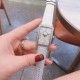 法兰克穆勒Franck muller- 全新爆版长岛系列 新颖FM大logo独特字面 女士潮流腕表 进口石英机芯 316L精钢表壳 真牛皮表带 本款腕表备受时尚女性喜爱,在不同的场合 映耀着她们各自的独特个性与迷人风华 法兰克穆勒Franck muller- 全新爆版长岛系列 新颖FM大logo独特字面 女士潮流腕表 进口石英机芯 316L精钢表壳 真牛皮表带 本款腕表备受时尚女性喜爱,在不同的场合 映耀着她们各自的独特个性与迷人风华