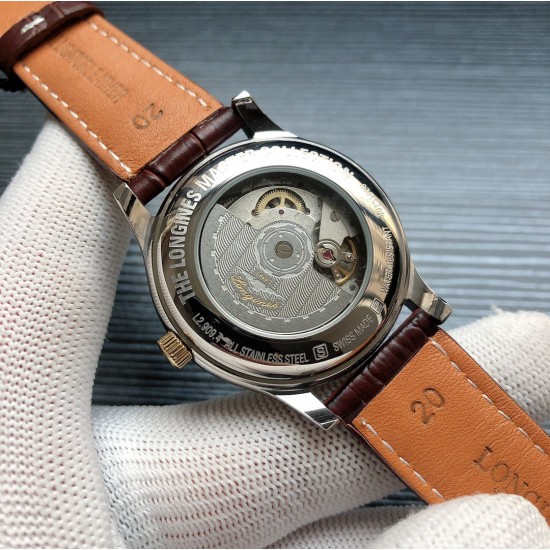 2019浪琴官网新品v2版本浪琴 LONGINES L33 名匠系列月相 市场上唯一一家官方1:1复刻版本，不惜成本[强]升级瑞机壳套字面，原装月相，区别市场普通版本 配置全自动机械机芯，316L精钢，蓝宝石镜面，尺寸39.5mm专柜同步，SJ出品让表又再次刷新高性价比的购表体验