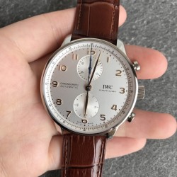ZF扛鼎新作——IWC万国表葡萄牙系列IW371605腕表（2019年大改款葡计） 【精彩细节】1.精致背透，机芯可一览无余2.新版表扣设计更加舒适精妙3.定制版CAL.69355机芯，无理由实现原装所有功能【表壳】腕表尺寸41mmX13mm1.ZF早已烂熟于胸的万国打磨技艺，实力演绎IWC的原汁原味2.前后两片蓝宝石水晶玻璃，通透无比3.比例和版型经过多次校正，做到与正品一致贴合手腕清新俊逸 品貌非凡ZF出品    必属精品