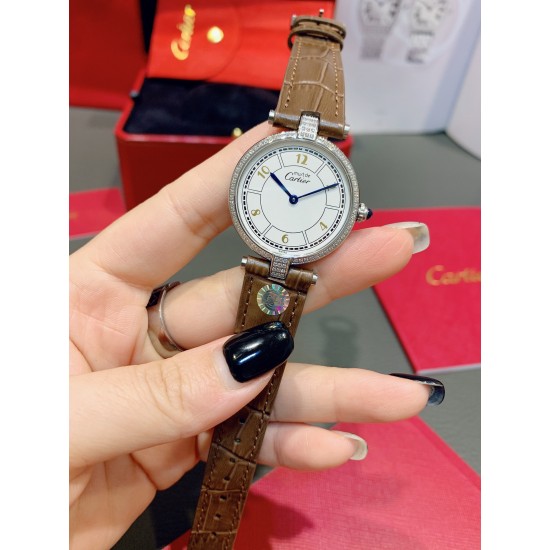 经典永不过时的Cartier卡地亚圆盘中古腕表YYDS❤️一只很复古情结的卡地亚mustbe它来了。30mm表盘大小刚刚好,优雅大方且不失气质的韵味,蓝宝石把头在阳光下依旧纯洁透亮闪耀✨设计大气且耐看,卡地亚罗马文字表盘复古时尚,设计大气且耐看,蓝宝石水晶镜面,表盘两头以简洁的T形金属衔接表带,采用意大利牛皮表带,压鳄鱼纹花色,双面皮透气好,中古美表不仅满满的vintage韵味,酷辣御姐或温柔甜姐都可驾驭的加分款 经典永不过时的Cartier卡地亚圆盘中古腕表YYDS❤️一只很复古情结的卡地亚mustbe它来了。30mm表盘大小刚刚好,优雅大方且不失气质的韵味,蓝宝石把头在阳光下依旧纯洁透亮闪耀✨设计大气且耐看,卡地亚罗马文字表盘复古时尚,设计大气且耐看,蓝宝石水晶镜面,表盘两头以简洁的T形金属衔接表带,采用意大利牛皮表带,压鳄鱼纹花色,双面皮透气好,中古美表不仅满满的vintage韵味,酷辣御姐或温柔甜姐都可驾驭的加分款