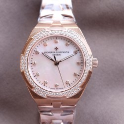 实拍【Vacheron Constantin江诗丹顿】纵横四海系列OVERSEAS女款小号型钢带款——一款极具魅力和旅行精神的女性腕表【表壳】直径36mm适合大部分女性佩戴，84颗圆形切割施华洛水更是钻璀璨夺目 【表盘】简约的大三针设计  旭日纹缎面拉丝的工艺处理 深邃优雅 时标均带白色夜光涂层 【机芯】CITIZEN8系列改Cal.5300机芯（机芯稳定零返修 ） 原装18k纳米镀金质摆陀