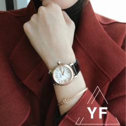 实拍《YF》萧邦（五钻小号无日历）HAPPY DIAMONDS 七彩圣诞主题 符合接下来圣诞跨年的气氛每一颗钻石都是最好的礼物 心向自由 与快乐不期而遇。