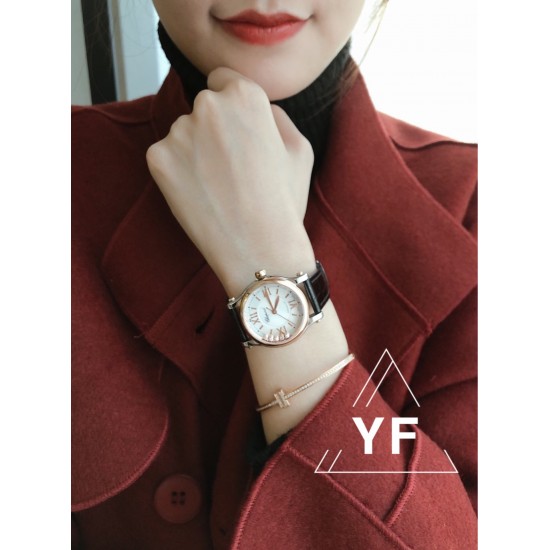 实拍《YF》萧邦(五钻小号无日历)HAPPY DIAMONDS 七彩圣诞主题 符合接下来圣诞跨年的气氛每一颗钻石都是最好的礼物 心向自由 与快乐不期而遇。 实拍《YF》萧邦(五钻小号无日历)HAPPY DIAMONDS 七彩圣诞主题 符合接下来圣诞跨年的气氛每一颗钻石都是最好的礼物 心向自由 与快乐不期而遇。