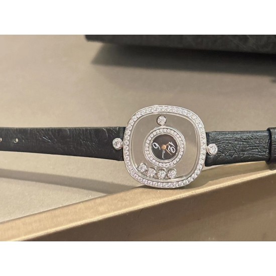 品牌：Chopard-萧邦最新款方形Happy Diamonds❤️瑞士原厂石英机芯 五颗快乐钻石在表盘自由流动  电镀18k金好货不等人哦～[机智]