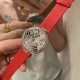 ❤️卡地亚C家白色小蜜蜂创意宝石系列当时看到第一眼就觉得超级可爱!喜欢的赶快拿下吧!整只蜜蜂都是纯手工缝制施华洛钻!光是蜜蜂的大小就调了N次!瑞士石英机芯!40mm的表盘!表带绢丝也是采用原版一致的小薄绒绢丝表带 颜色也是刚刚好的好看!光是为了对版就花费了多少心血 不过换来都是值得的!可以说它是非常完美了!❤️ ❤️卡地亚C家白色小蜜蜂创意宝石系列当时看到第一眼就觉得超级可爱!喜欢的赶快拿下吧!整只蜜蜂都是纯手工缝制施华洛钻!光是蜜蜂的大小就调了N次!瑞士石英机芯!40mm的表盘!表带绢丝也是采用原版一致的小薄绒绢丝表带 颜色也是刚刚好的好看!光是为了对版就花费了多少心血 不过换来都是值得的!可以说它是非常完美了!❤️
