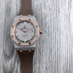 爱彼 Audemars Piguet   MR1 皇家橡树系列 15400 阿拉伯数️方钻手表 搭载316L不锈精钢表壳 实心厚重钢带精选进口奥地利水钻 光彩闪耀 搭载2813改3120全自动机芯  精准稳定走时 耗时12个月改装还原正品AP满钻效果，尺寸41.5x12mm 重量170g