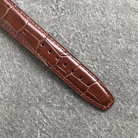 ZF扛鼎新作——IWC万国表葡萄牙系列IW371605腕表(2019年大改款葡计) 【精彩细节】1.精致背透,机芯可一览无余2.新版表扣设计更加舒适精妙3.定制版CAL.69355机芯,无理由实现原装所有功能【表壳】腕表尺寸41mmX13mm1.ZF早已烂熟于胸的万国打磨技艺,实力演绎IWC的原汁原味2.前后两片蓝宝石水晶玻璃,通透无比3.比例和版型经过多次校正,做到与正品一致贴合手腕清新俊逸 品貌非凡ZF出品 必属精品 ZF扛鼎新作——IWC万国表葡萄牙系列IW371605腕表(2019年大改款葡计) 【精彩细节】1.精致背透,机芯可一览无余2.新版表扣设计更加舒适精妙3.定制版CAL.69355机芯,无理由实现原装所有功能【表壳】腕表尺寸41mmX13mm1.ZF早已烂熟于胸的万国打磨技艺,实力演绎IWC的原汁原味2.前后两片蓝宝石水晶玻璃,通透无比3.比例和版型经过多次校正,做到与正品一致贴合手腕清新俊逸 品貌非凡ZF出品 必属精品