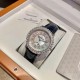 实拍 积家-Jaeger-LeCoultre DAZZLING RENDEZ- VOUS MOON约会系列月相珠宝腕表月之女神,是浪漫与柔美的象征,她掌管着大自然中的潮起潮落和季节更替,是艺术家与诗人们的灵感源泉,在温润莹亮的白色珍珠母贝映衬下,晶莹璀璨的钻石散发出夜空般的静谧之美,表圈镶嵌108颗钻石,组成两个环绕表壳的同心圆。由36颗以爪镶工艺镶嵌的钻石组成的外圈,为光芒闪耀的表圈营造出轻盈美妙的质感,尺寸36mm的精钢表壳搭配进口瑞士石英,采用蓝宝石水晶玻璃。 实拍 积家-Jaeger-LeCoultre DAZZLING RENDEZ- VOUS MOON约会系列月相珠宝腕表月之女神,是浪漫与柔美的象征,她掌管着大自然中的潮起潮落和季节更替,是艺术家与诗人们的灵感源泉,在温润莹亮的白色珍珠母贝映衬下,晶莹璀璨的钻石散发出夜空般的静谧之美,表圈镶嵌108颗钻石,组成两个环绕表壳的同心圆。由36颗以爪镶工艺镶嵌的钻石组成的外圈,为光芒闪耀的表圈营造出轻盈美妙的质感,尺寸36mm的精钢表壳搭配进口瑞士石英,采用蓝宝石水晶玻璃。