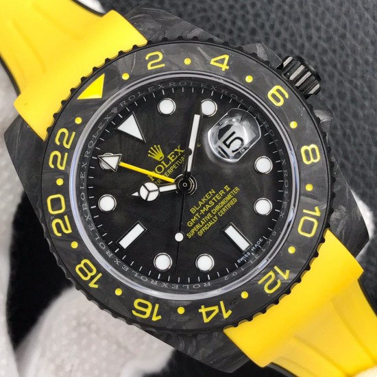 劳力士Rolex Daytona翡翠夜光全碳纤维GMT横空出世 这款获得天文台认证的首款全碳纤维GMT搭载2836全自动机械 蓝宝石抗刮损水晶镜面 碳纤维字面 完美复刻 原装同步橡树胶带 原装扣 更加柔软舒适 方便佩戴 爱不释手的劳力士GMT 品不完的一劳永逸!!! 劳力士Rolex Daytona翡翠夜光全碳纤维GMT横空出世 这款获得天文台认证的首款全碳纤维GMT搭载2836全自动机械 蓝宝石抗刮损水晶镜面 碳纤维字面 完美复刻 原装同步橡树胶带 原装扣 更加柔软舒适 方便佩戴 爱不释手的劳力士GMT 品不完的一劳永逸!!!