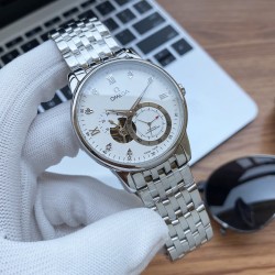 实物拍摄品牌：欧米茄-OMEGA  类型：[酷]男士腕表表壳：316精钢（做工优质）表带：进口小牛皮/316精钢（两种可选）机芯：高级定制全自动机械机芯（走时稳定）玻璃：高级强化镀膜镜面尺寸：直径40mm，厚度12mm