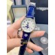 【赵丽颖同款】Longines浪琴 名匠系列女士腕表。全新浪琴名匠月相腕表系列。 诠释女性高贵典雅。精钢表壳直径:34毫米尺寸。官方一致6字位月相1-31日期显示功能。进口石英机芯。三码合一。采用进口头层牛皮、原装蝴蝶扣。珍珠母贝表盘在女表中是运用较多的元素,浪琴为其搭配了12颗钻石时标,将女性魅力发挥到极致。盘面6点钟位置的小表盘显示月相和日期,兼顾实用性和浪漫感,精巧别致。字表盘扫描打版,颜色、“麦粒”格纹深浅、内影字体大小粗细与正品完全一致。 【赵丽颖同款】Longines浪琴 名匠系列女士腕表。全新浪琴名匠月相腕表系列。 诠释女性高贵典雅。精钢表壳直径:34毫米尺寸。官方一致6字位月相1-31日期显示功能。进口石英机芯。三码合一。采用进口头层牛皮、原装蝴蝶扣。珍珠母贝表盘在女表中是运用较多的元素,浪琴为其搭配了12颗钻石时标,将女性魅力发挥到极致。盘面6点钟位置的小表盘显示月相和日期,兼顾实用性和浪漫感,精巧别致。字表盘扫描打版,颜色、“麦粒”格纹深浅、内影字体大小粗细与正品完全一致。