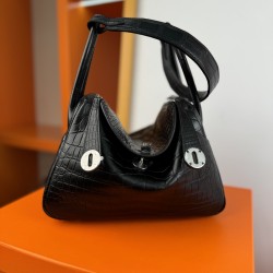 Lindy26 crocodile skin black