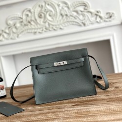 Kelly Dance Bag Evercolor calf leather