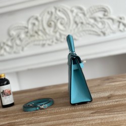 Kylie II Mini