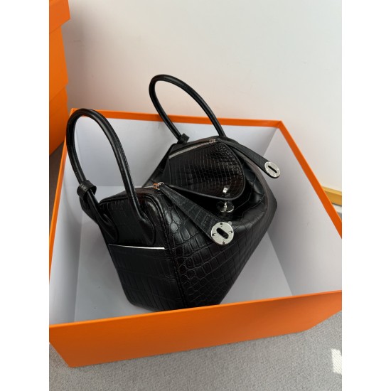Lindy26 crocodile skin black