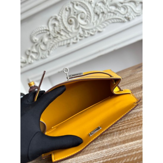 Kelly imported Epsom leather semi handmade hand sewn wax thread Kelly imported Epsom leather semi handmade hand sewn wax thread