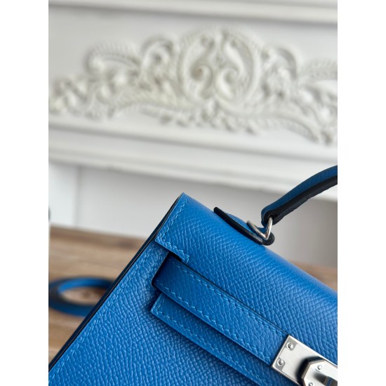 Kylie II Mini