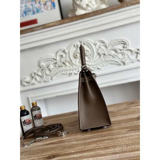 Kelly imported Epsom leather semi handmade hand sewn wax thread Kelly imported Epsom leather semi handmade hand sewn wax thread