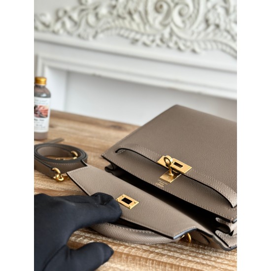 Kelly imported Epsom leather semi handmade hand sewn wax thread Kelly imported Epsom leather semi handmade hand sewn wax thread