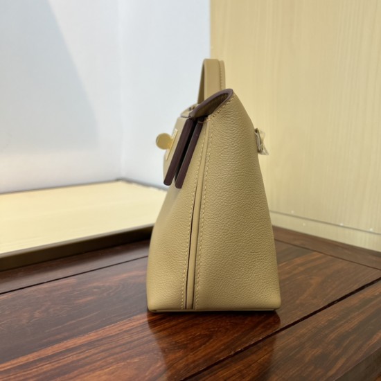 Kelly2424mini