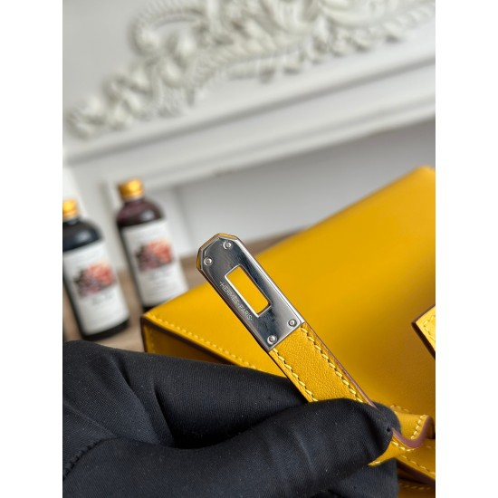 Kelly imported Epsom leather semi handmade hand sewn wax thread Kelly imported Epsom leather semi handmade hand sewn wax thread