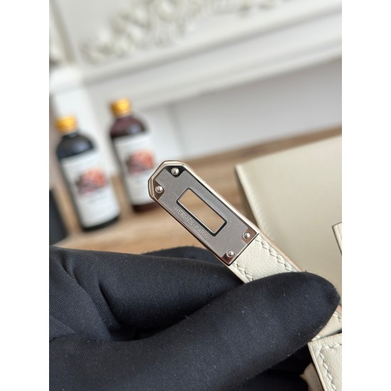 Kelly imported Epsom leather semi handmade hand sewn wax thread Kelly imported Epsom leather semi handmade hand sewn wax thread