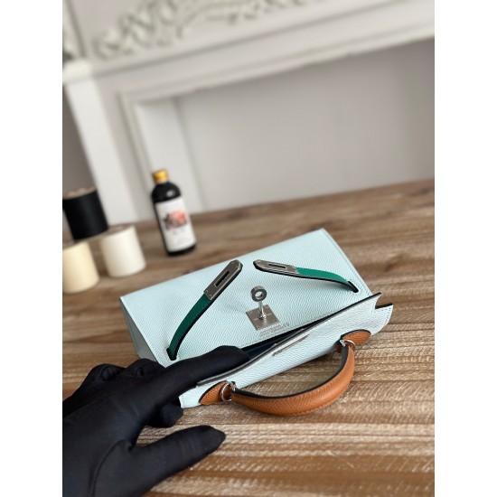 Kylie II Mini