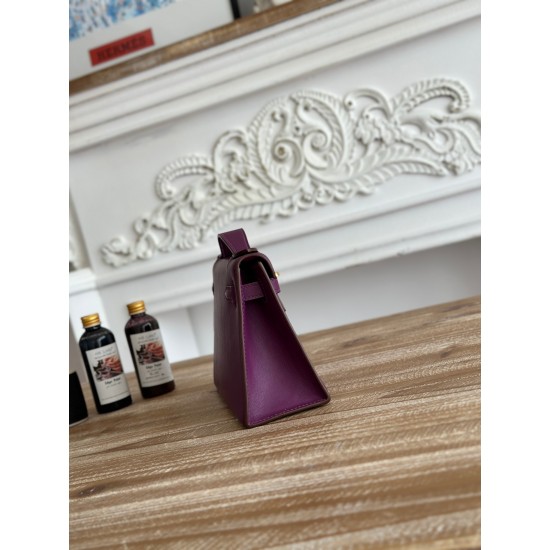 Kelly imported Epsom leather semi handmade hand sewn wax thread Kelly imported Epsom leather semi handmade hand sewn wax thread