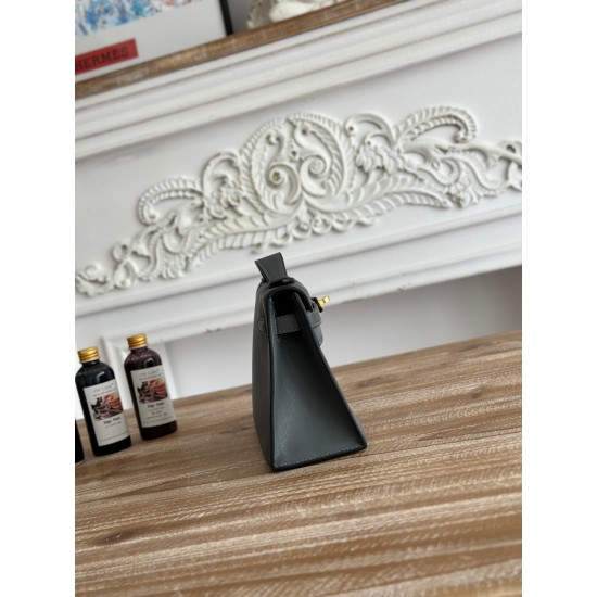 Kelly imported Epsom leather semi handmade hand sewn wax thread Kelly imported Epsom leather semi handmade hand sewn wax thread