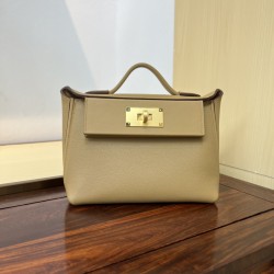 Kelly2424mini