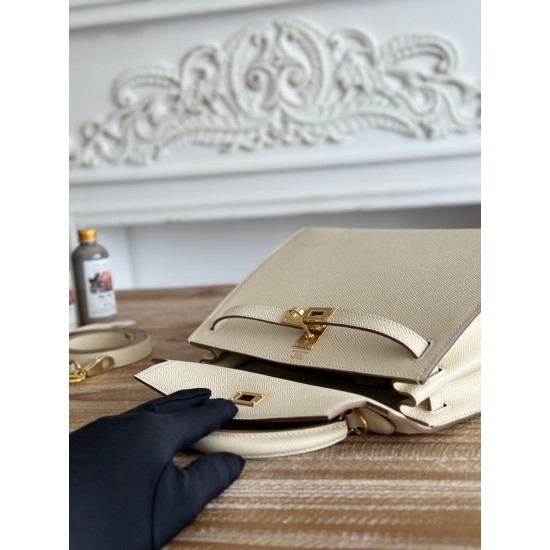 Kelly imported Epsom leather semi handmade hand sewn wax thread Kelly imported Epsom leather semi handmade hand sewn wax thread