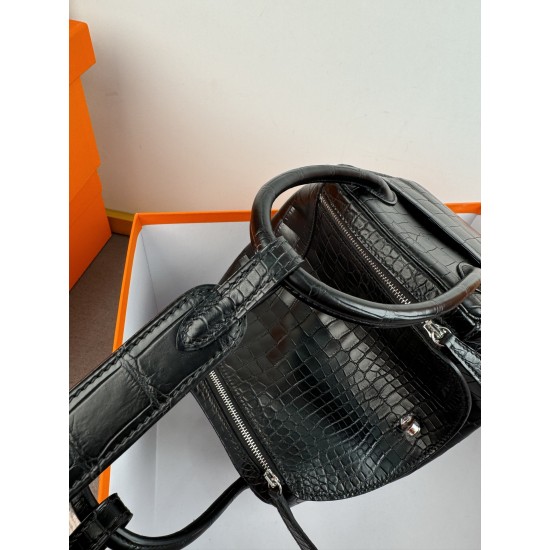 Lindy26 crocodile skin black