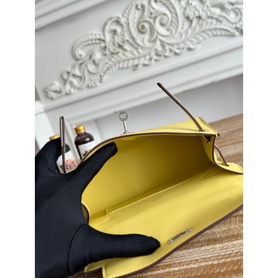 Kelly imported Epsom leather semi handmade hand sewn wax thread Kelly imported Epsom leather semi handmade hand sewn wax thread