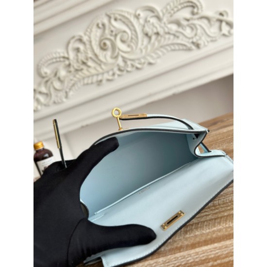 Kelly imported Epsom leather semi handmade hand sewn wax thread Kelly imported Epsom leather semi handmade hand sewn wax thread