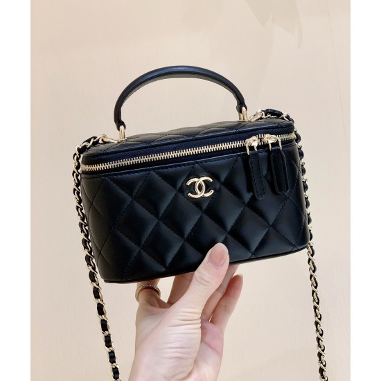 2022cc Box Bag  17cm