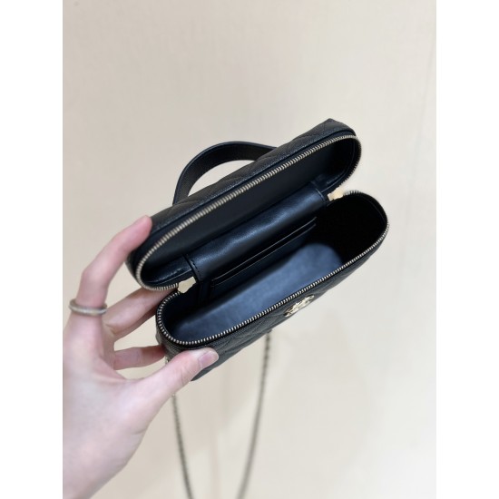 Chanel 25C LP Handle Box BagAP440700108（14*19*5cm）