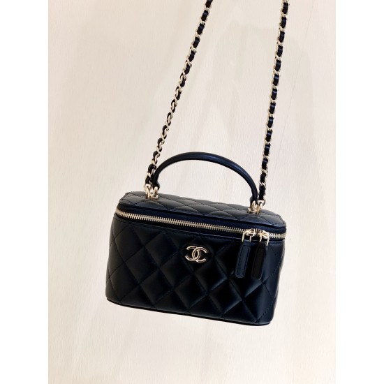 2022cc Box Bag  17cm
