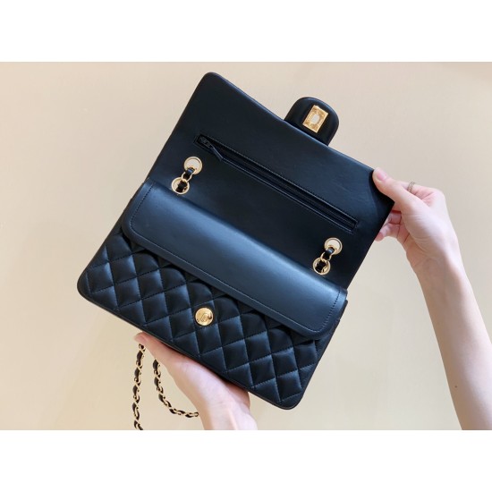 Classic Flap  25cm