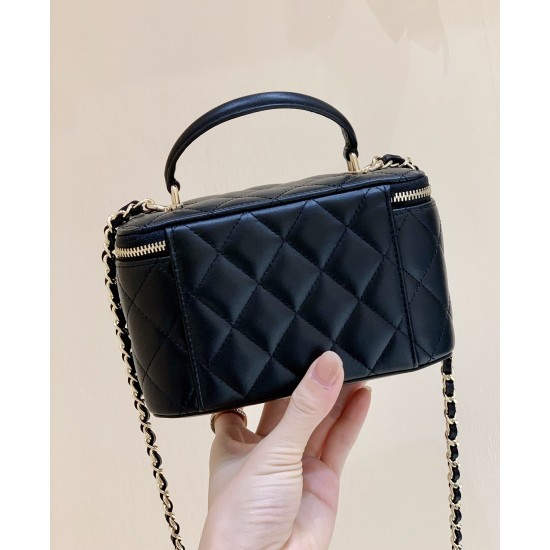 2022cc Box Bag  17cm