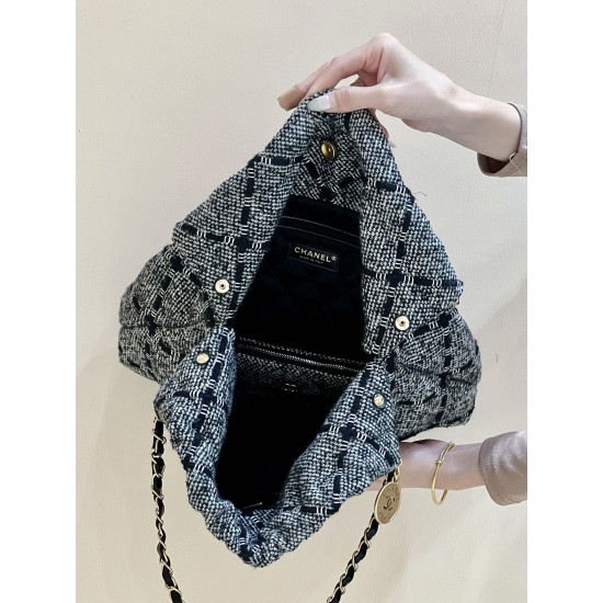22K Tweed Tote Bag