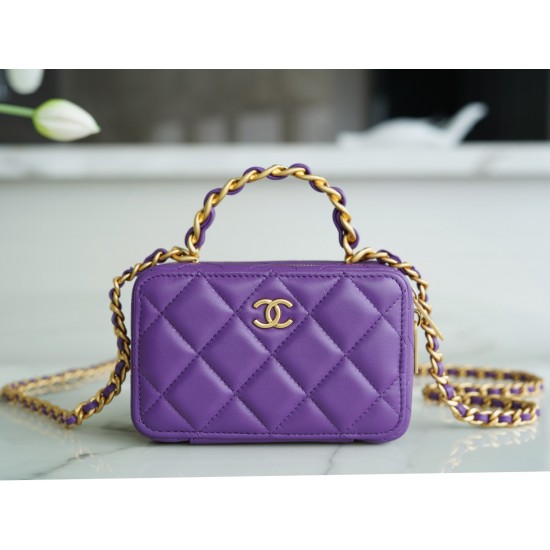  22A Mini Chain Cosmetic Bag