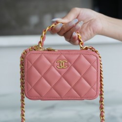  22A Mini Chain Cosmetic Bag