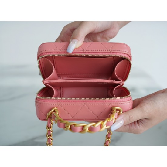  22A Mini Chain Cosmetic Bag
