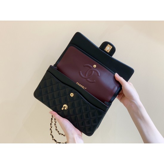 Classic Flap  25cm