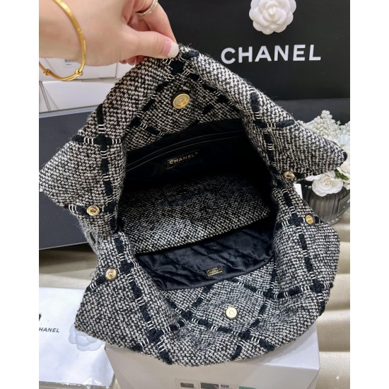 22K Tweed Tote Bag