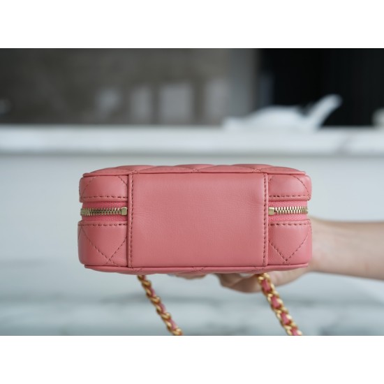  22A Mini Chain Cosmetic Bag